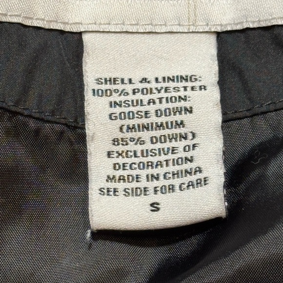 Eddie Bauer Goose Down 700 Fill Women's Black Puffer Vest* size Small Outerwear - Picture 10 of 15